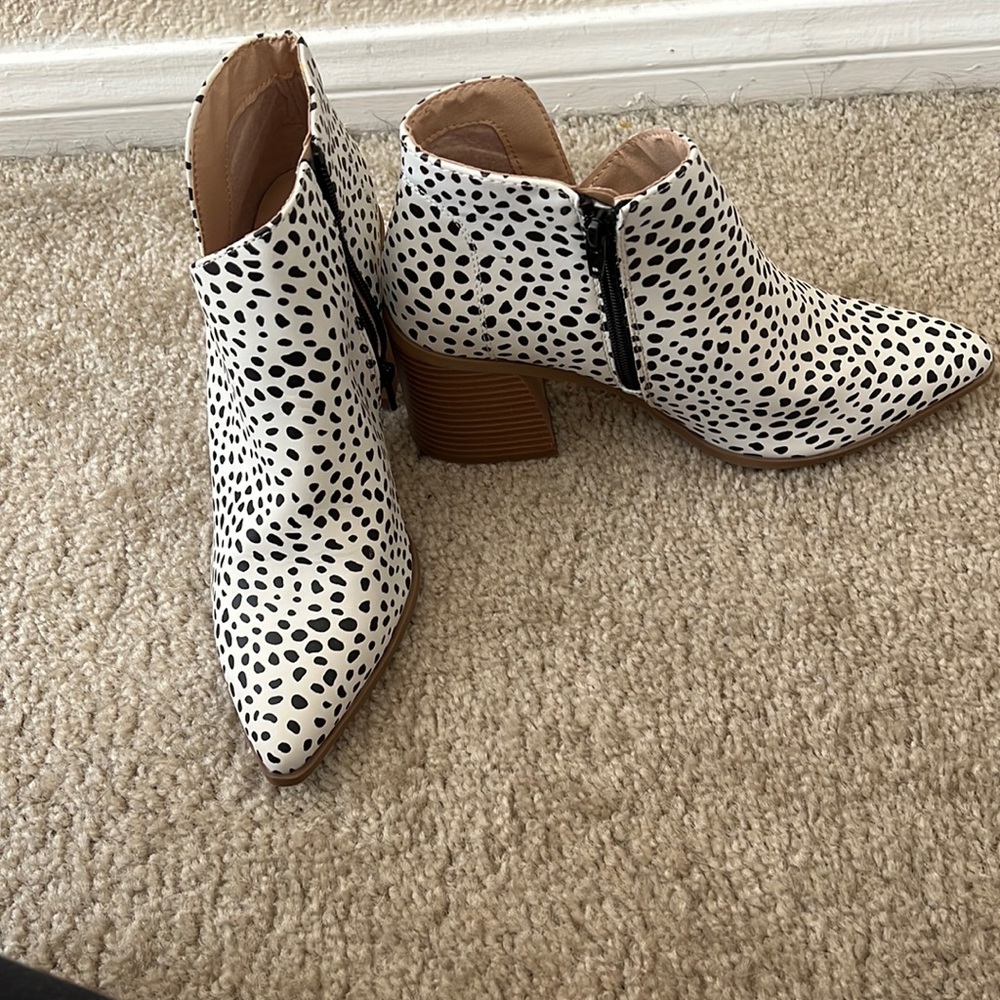 Serra by Aldi  booties